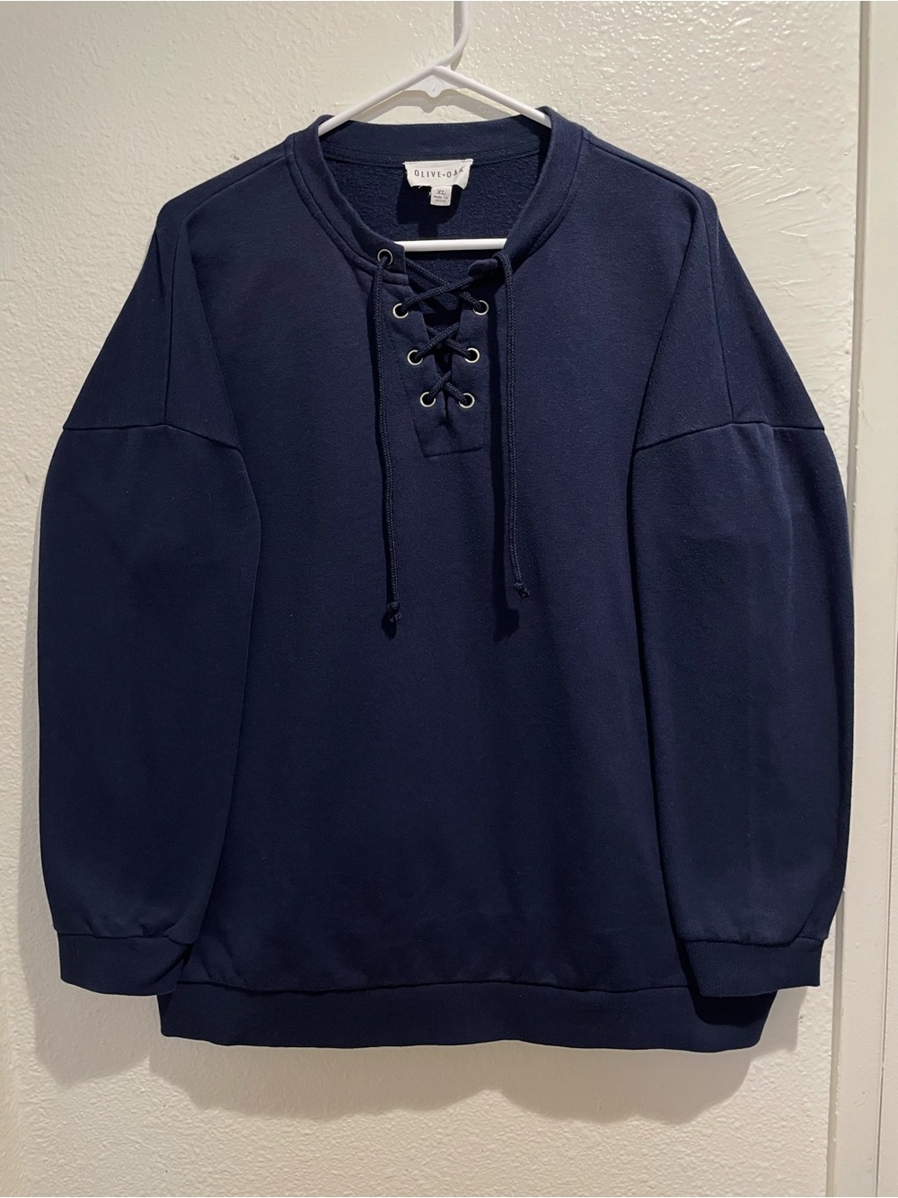 🌿 Olive + Oak Navy Lace-Up Neck Fleece Sweatshirt Size XL Casual Chic